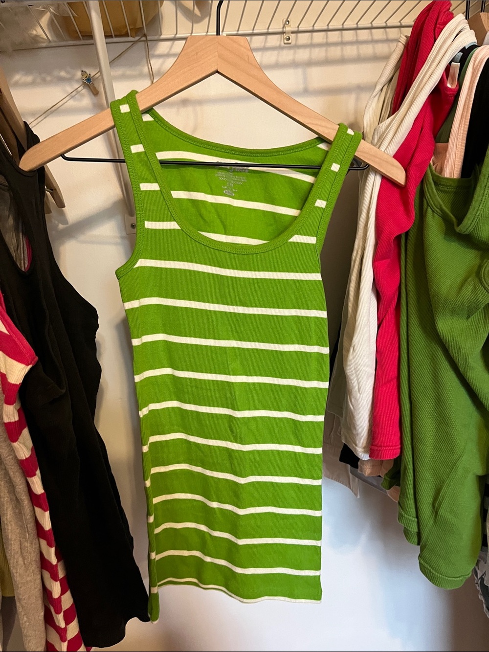 7 Mixed Color Ribbed Tank Tops Assorted - Picture 8 of 8
